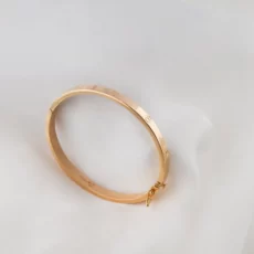 دستبند کارتیه لاو گلد