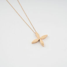 گردنبند هرمی با زنجیر