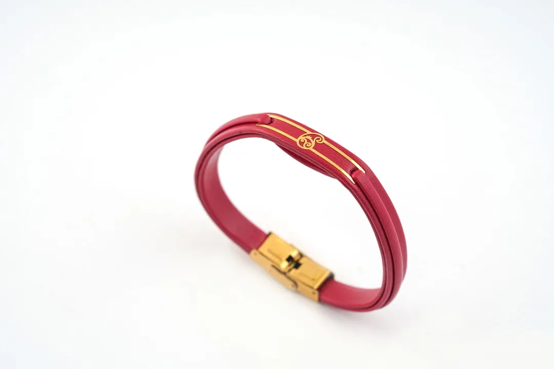 دستبند چرم 8