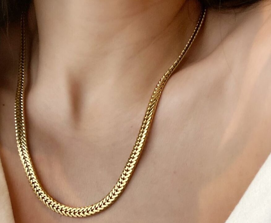 زنجیر کارتیه (Curb Chain)
