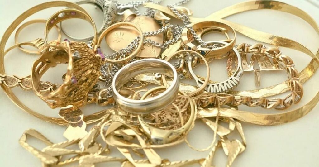 خرید طلا دست دوم؛ آیا انتخابی هوشمندانه یا پرریسک است؟