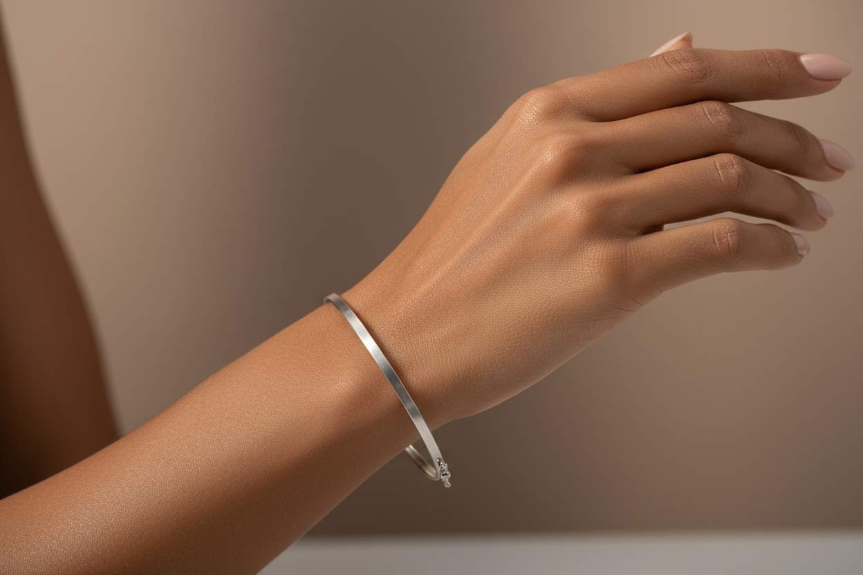 بنگل مات سفید بزرگ