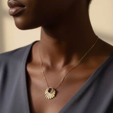 گردنبند آفتاب یخ