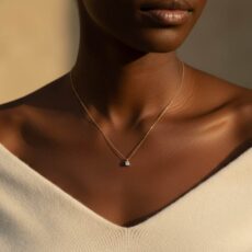 گردنبند نامیس