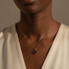 آویز ونکلیف مشکی شاین