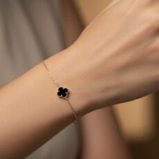 دستبند ونکلیف تک گل مشکی